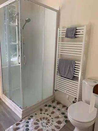 Appartement de vacances entier, La Miséricorde-Deluxe room with kids room in Coutances, Région de Coutances