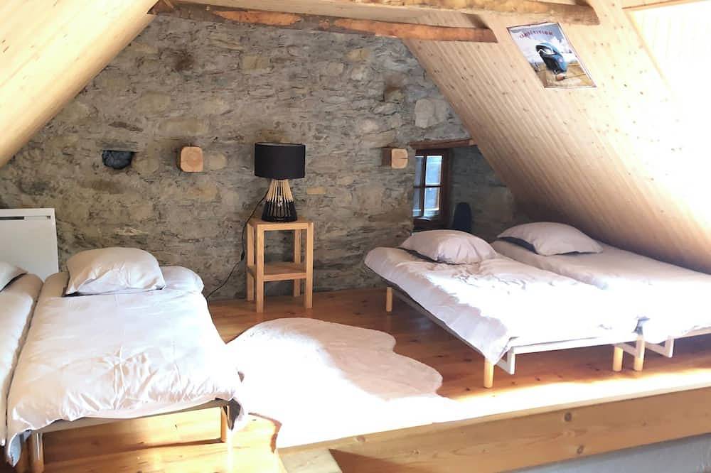 Maison Typique 4 Chambres Proche lac D'oô et Station de ski in Oô, Französische Pyrenäen