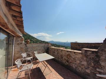 Gîte pour 8 personnes, avec terrasse à Saint-Jeannet