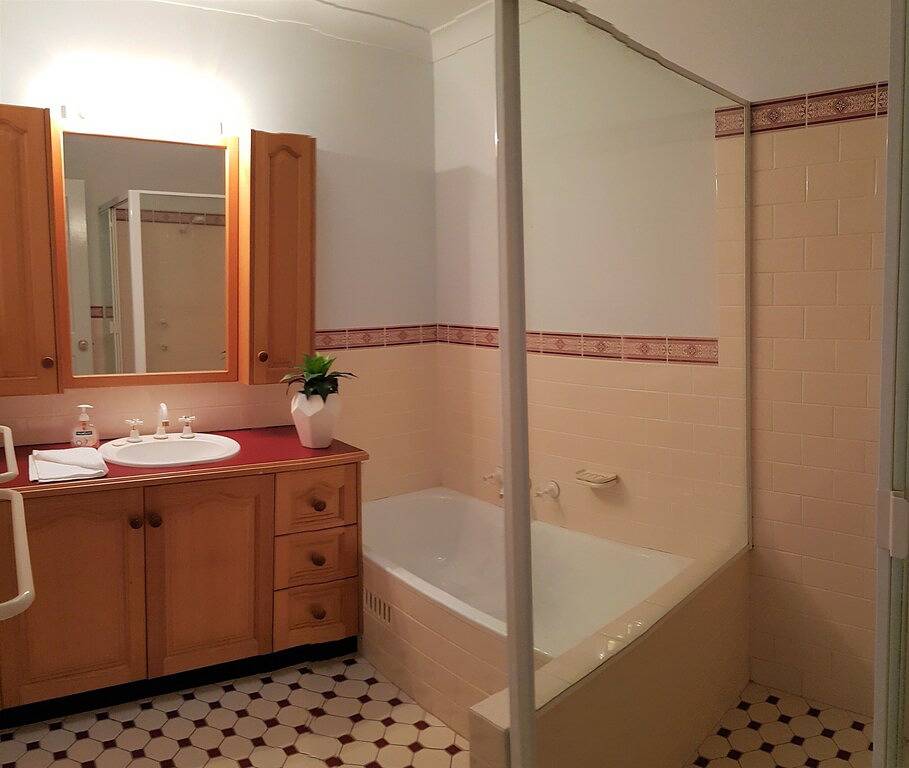 The Villa Retreat - Your 2 bedroom Self-Contained Home Away From Home in Sydney, New South Wales