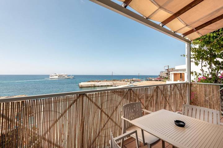 Gîte pour 4 personnes, avec terrasse et vue dans Chóra Sfakíon - 2