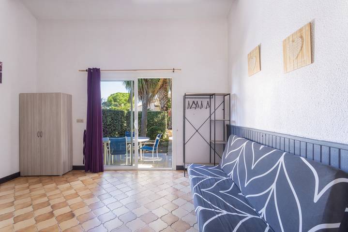 Casa de Vacaciones 'La Capelle 2 Habitaciones 347' con Piscina Compartida, Wi-Fi y Aire Acondicionado in Roquefort-des-Corbières, Costa mediterránea (Francia)
