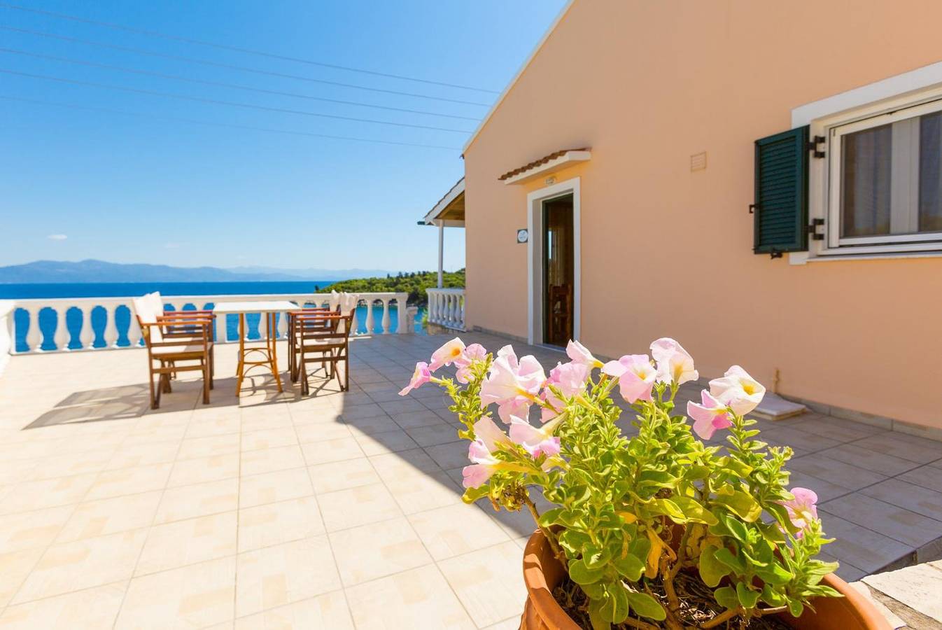 Ganzes Studio, Studio 'Dolphin Villa 3' mit Meerblick, Wi-Fi und Klimaanlage in Paxos