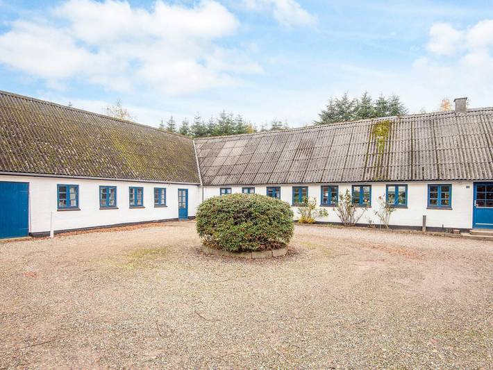 Ferienhaus für 14 Personen, mit Whirlpool und Terrasse sowie Pool und Sauna, mit Haustier in St. Sjørup