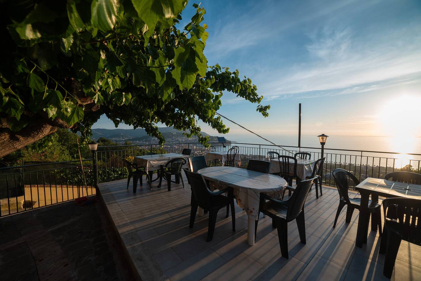 Alojamiento y desayuno 'Camera One Vista Cortile' con terraza compartida y aire acondicionado in Cilento