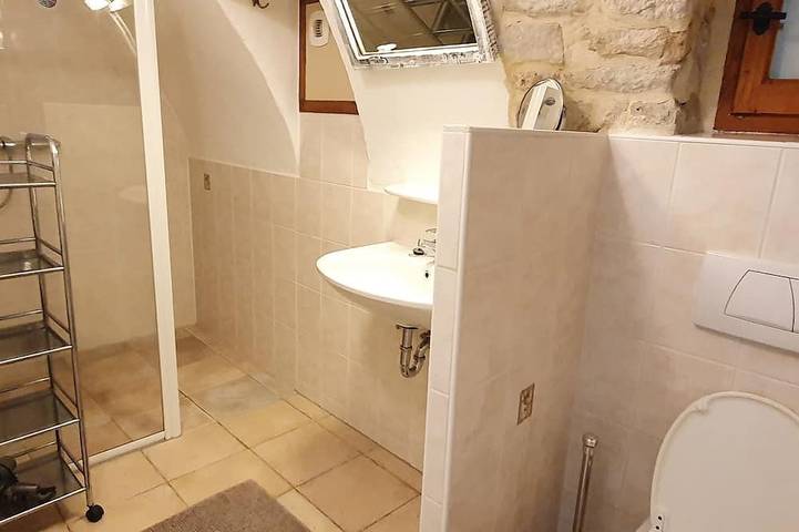 Location de vacances pour 2 personnes, avec piscine et jardin, animaux acceptés dans Largentière - 3