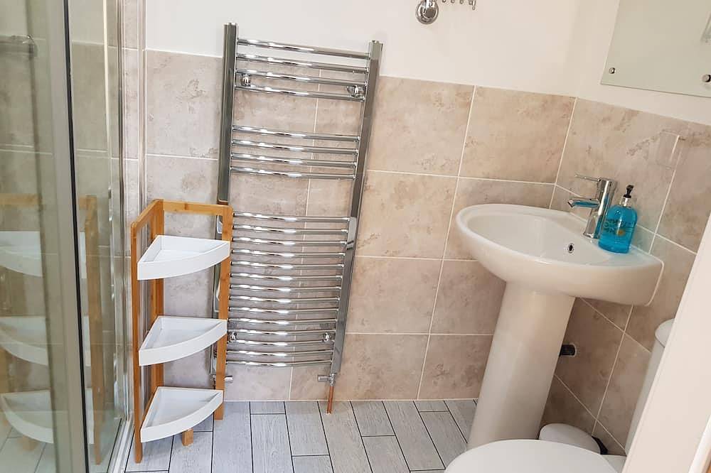 Entire apartment, Church View at the heart of Lindley in Huddersfield, West Yorkshire
