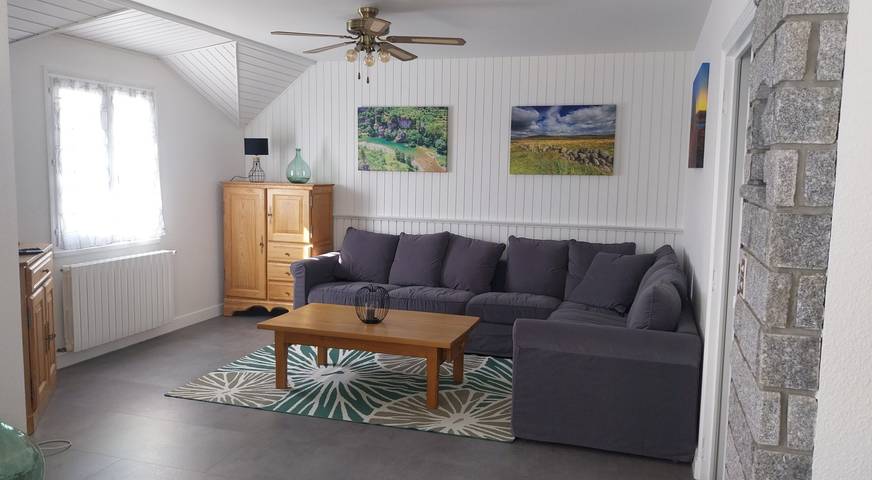 Gîte pour 8 personnes, avec jardin et terrasse dans L'Aubrac - 4