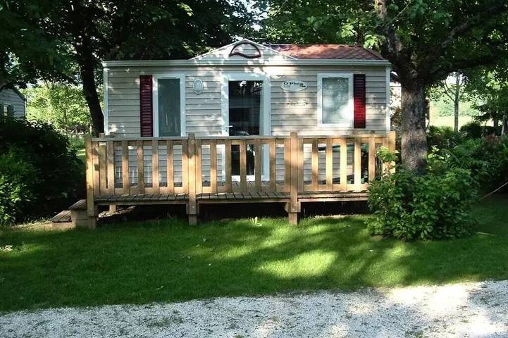 Mobil home pour 4 personnes à Abjat-sur-Bandiat