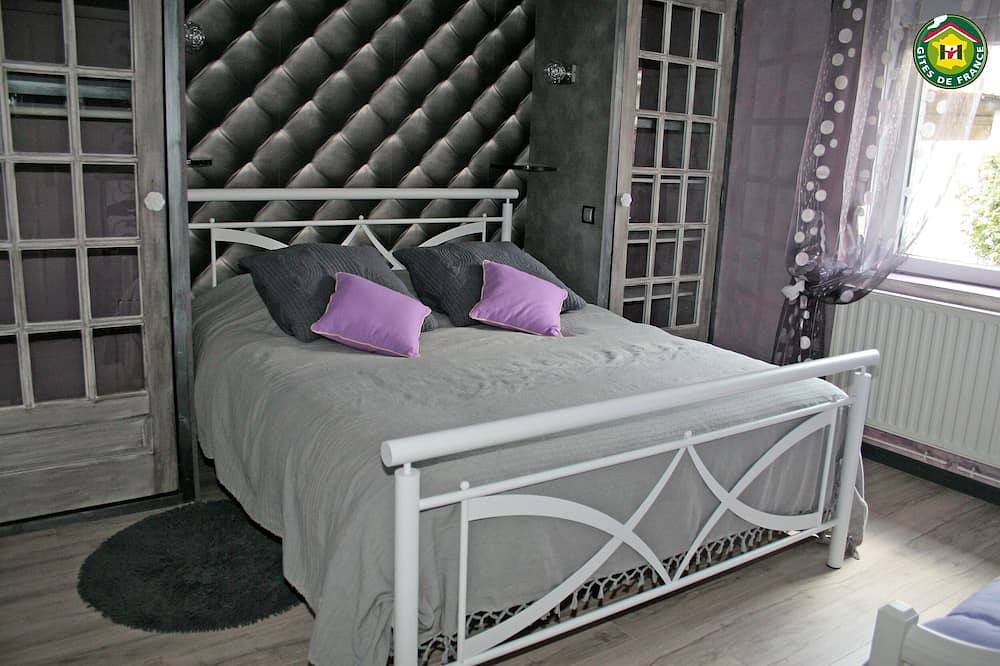 Gîte de charme 6/7 personnes avec accés à une piscine chauffée et couverte in Blessy, Région de Béthune