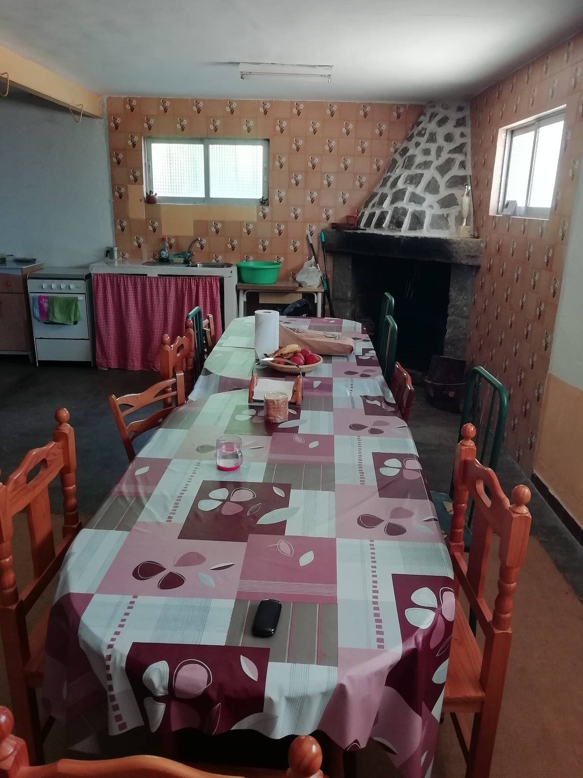 Ferienhaus 'Los Madroños' mit Bergblick, privater Terrasse und Garten in El Barraco, Valle del Alberche