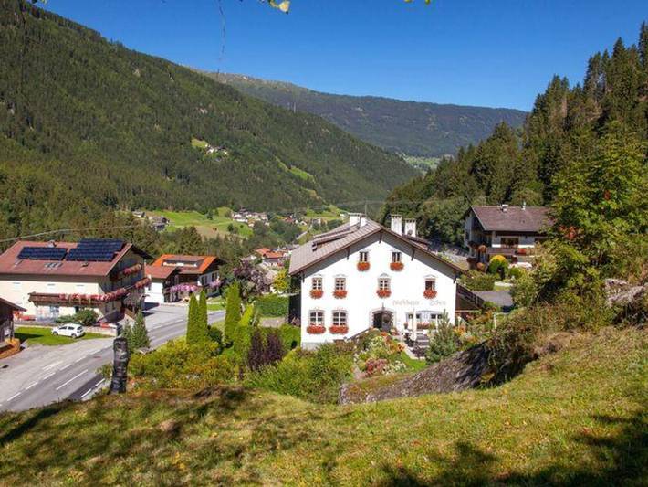 Ferienwohnung für 5 Personen, mit Terrasse und Garten, kinderfreundlich in Jerzens