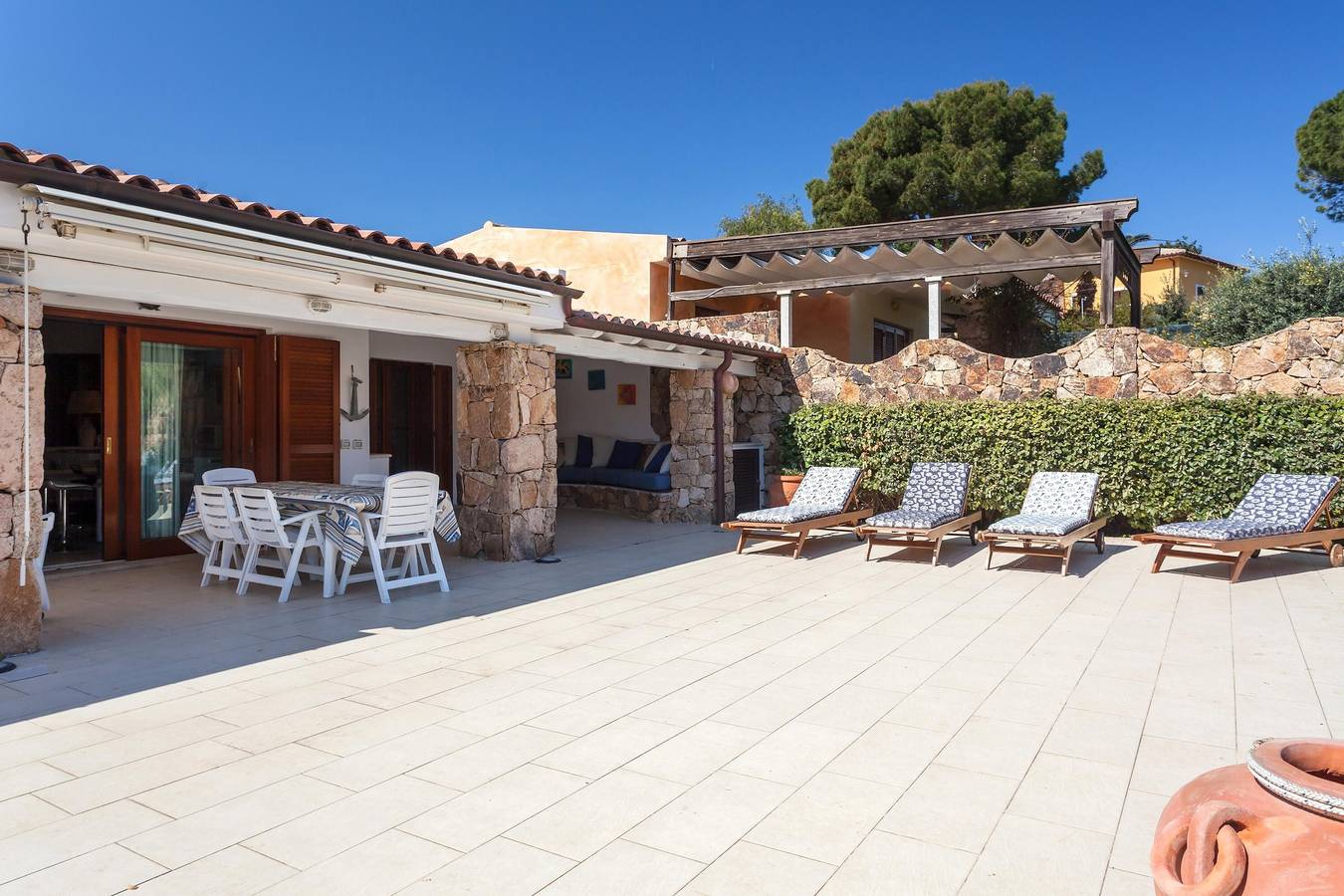 Casa Isabella Villa con dependance vicino alla spiaggia con giardino e aria condizionata in Porto San Paolo, Loiri Porto San Paolo