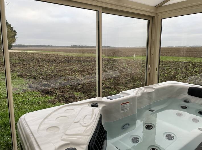 Gîte pour 15 personnes, avec jacuzzi ainsi que jardin et terrasse dans Loiret - 4