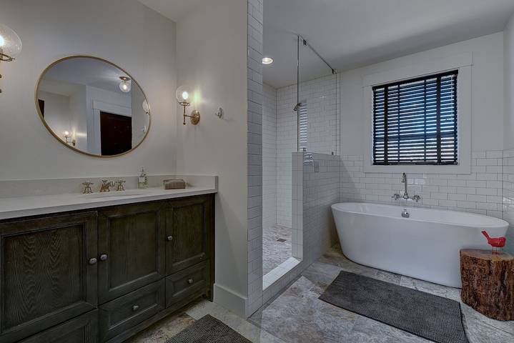 Vacation rental for 10 people, with balcony and yard in Highlands (NC)