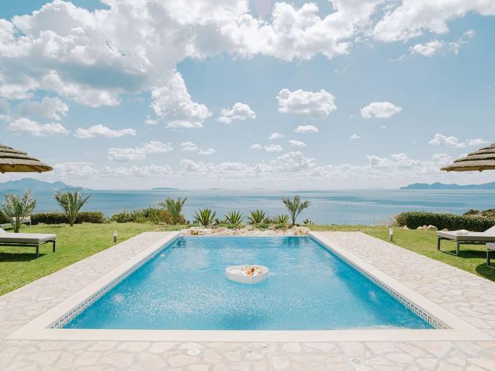 Villa für 6 Personen, mit Meerblick und Balkon sowie Terrasse und Garten auf Kos
