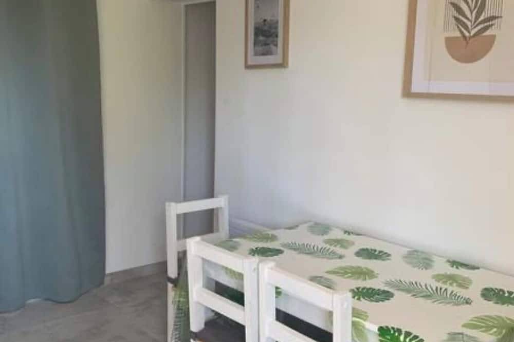Ganze Wohnung, Rent low house with pool in Alès, Cevennen