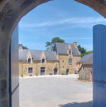 Cottage pour 4 personnes, avec vue sur le lac ainsi que jardin et vue dans Lac au Duc