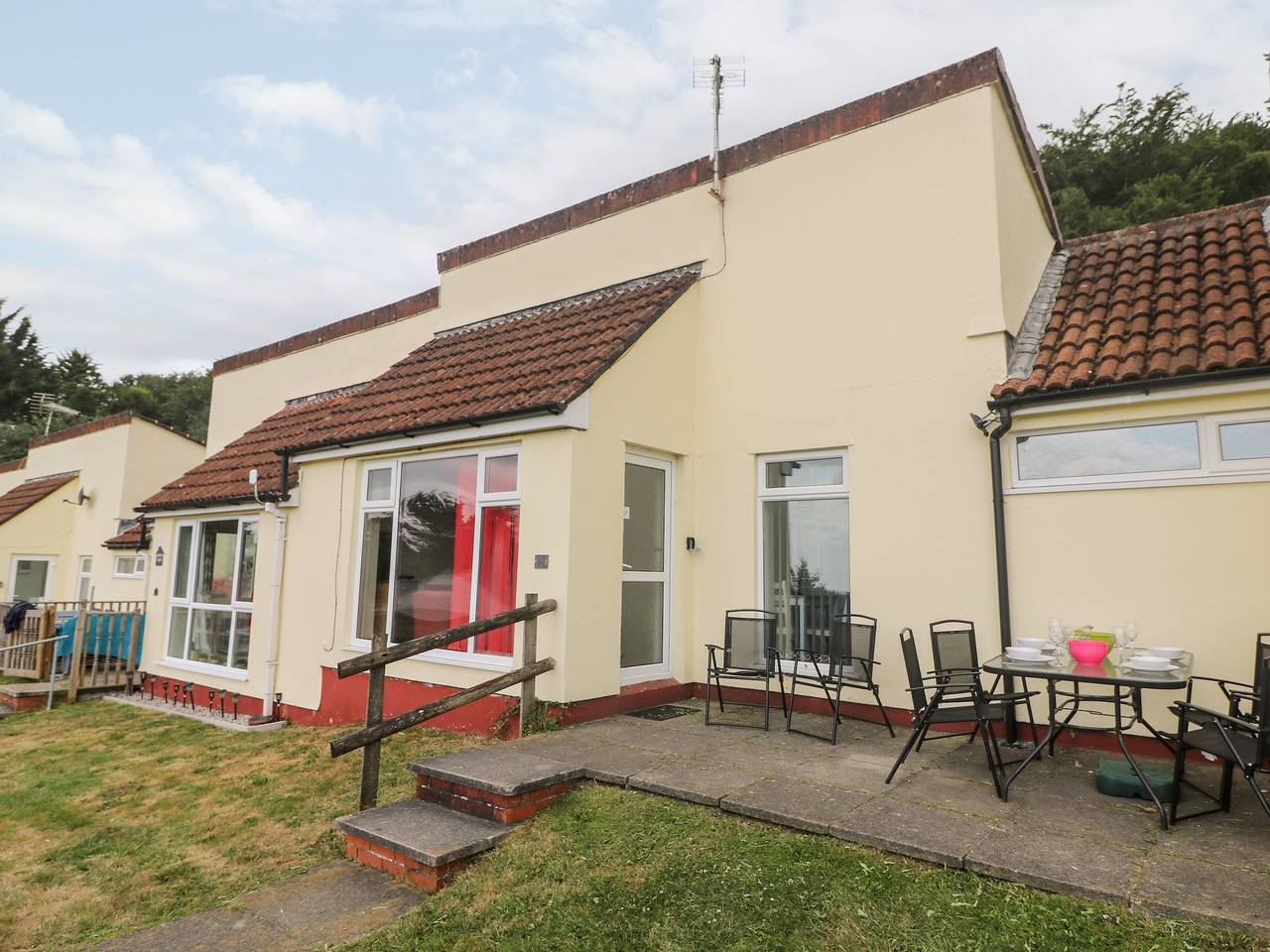 Bungalow for 6 People in Cornwall, South West England