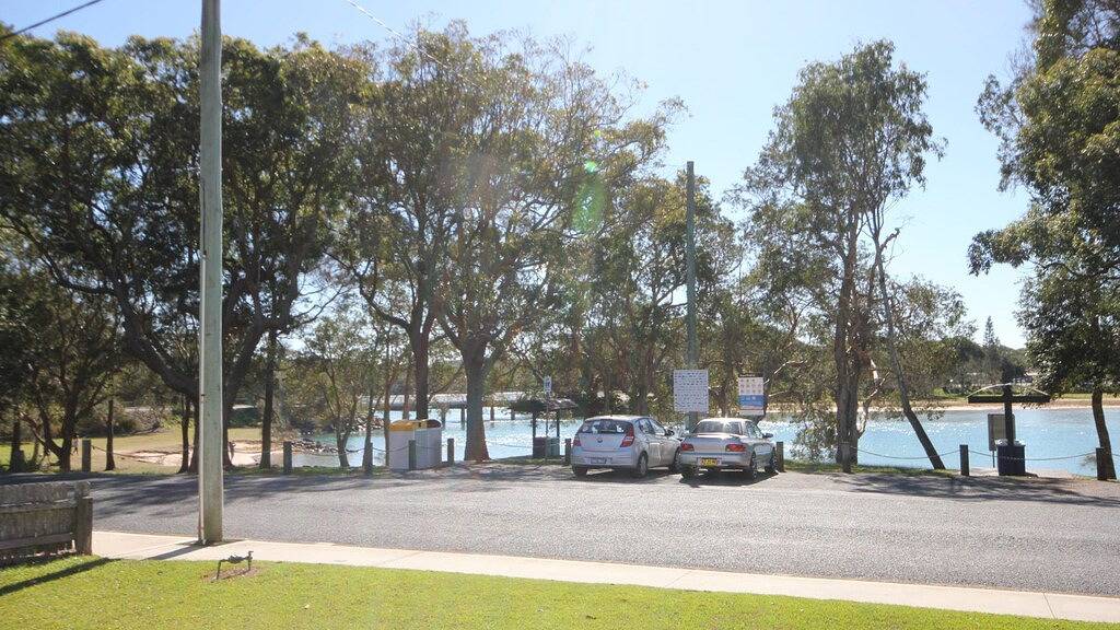 \"Aqua Cottage\" 16 Aqua Cres, Lake Cathie in Lake Cathie, Port Macquarie