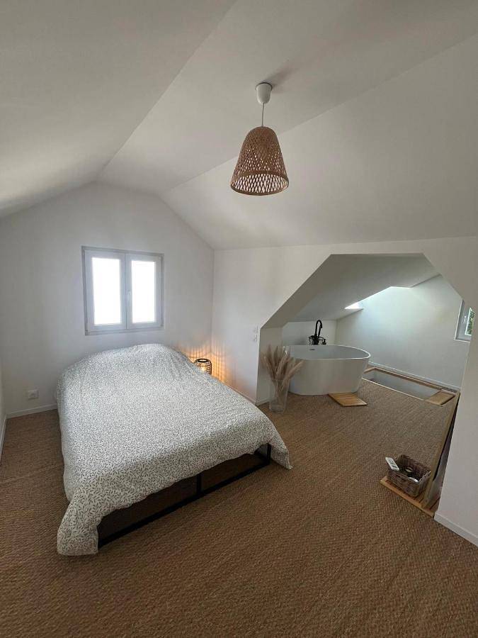 Gîte pour 4 personnes, avec vue ainsi que jardin et terrasse à Hœnheim