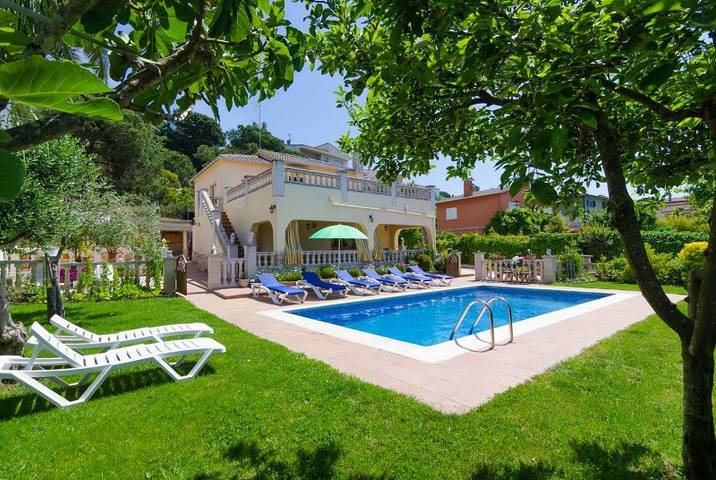 Villa mit pool für 12 Personen, mit Terrasse und Garten in Lloret de Mar