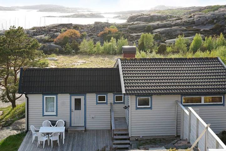 Ferienhaus für 6 Personen, mit Balkon und Garten sowie Pool in Bovallstrand