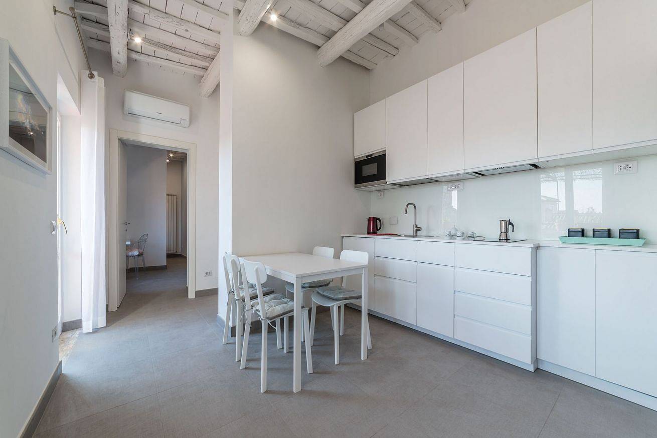 Ganze Wohnung, Ferienwohnung für 2 Personen mit Balkon/Terrasse in Rom Zentrum, Rom