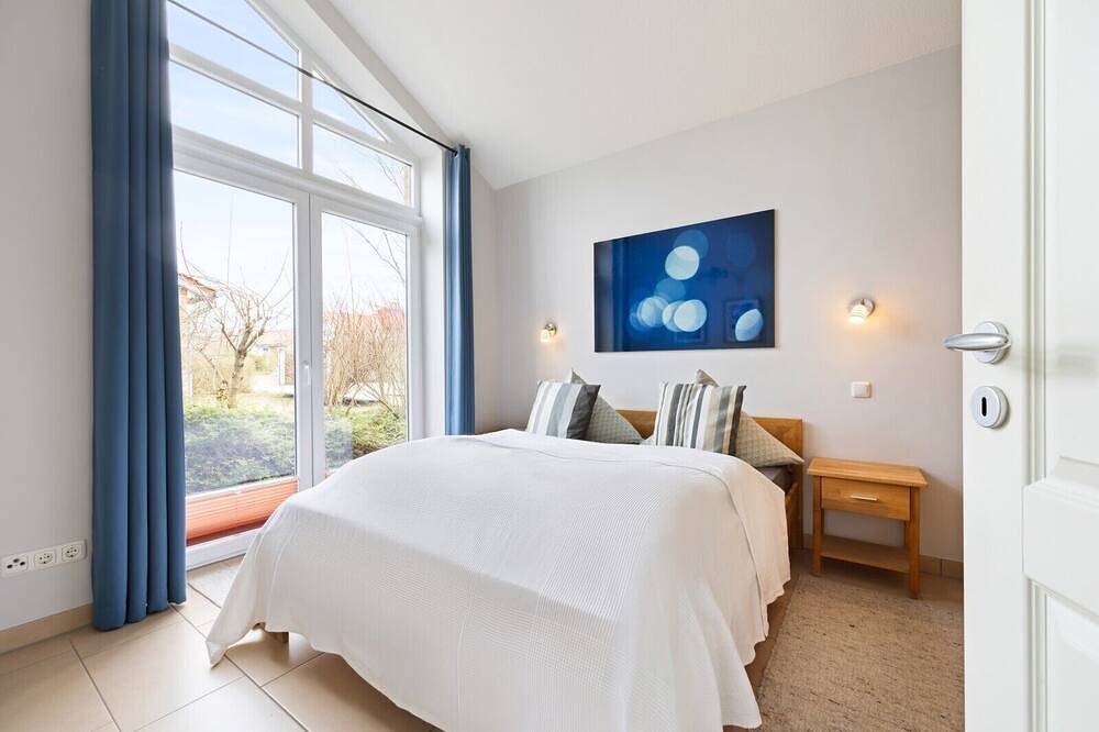 Das exklusive Ferienhaus \"Windrose“ ist ideal für eine 6-köpfige Familie oder befreundete Paare und bietet an heißen Tagen eine Abkühlung an der nahegelegenen Badestelle in Kosel, Rendsburg-Eckernförde