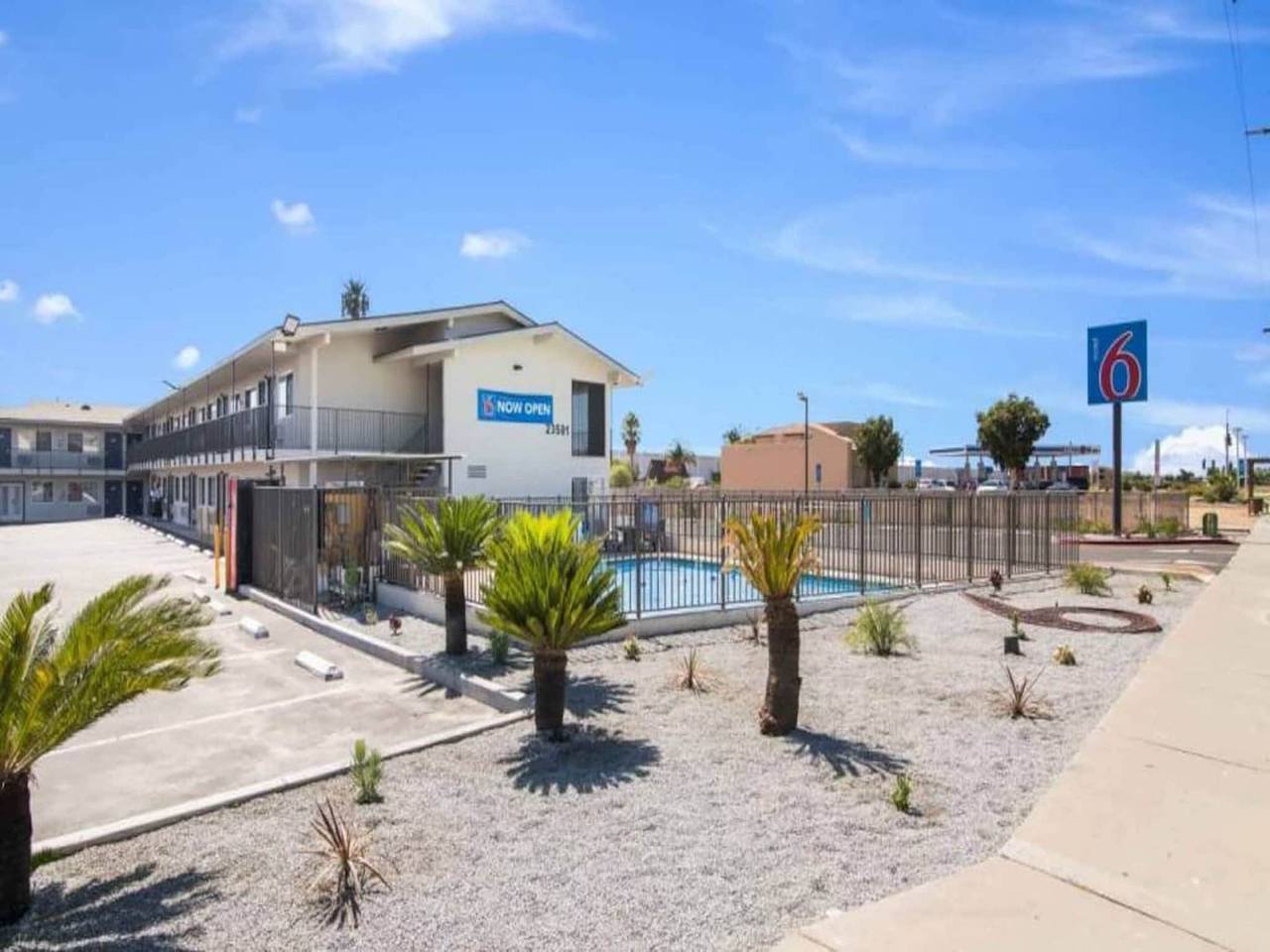 Apartamento entero, 1 cama doble | Accesorios para móviles | Bañera | Nsmk | Microondas in Moreno Valley (California), Riverside County