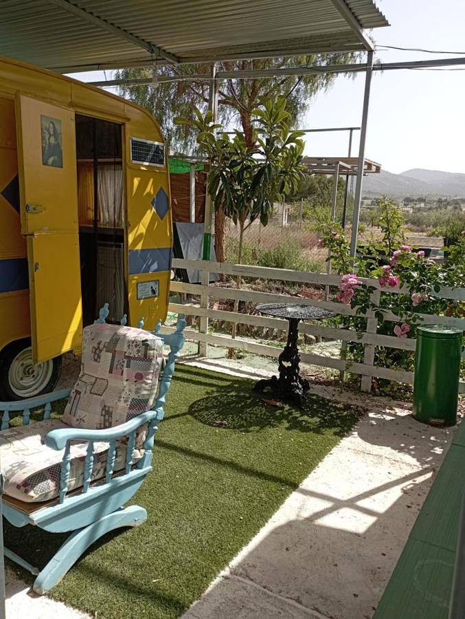 Casa rural para 4 personas, con Balcón y Terraza además de Jacuzzi y Jardín en Elda - 3