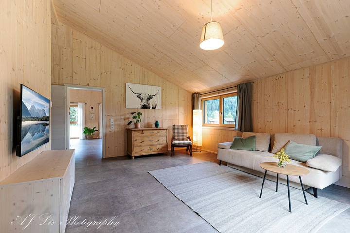 Ferienwohnung für 4 Personen, mit Balkon und Sauna sowie Ausblick in Innsbruck und Umgebung