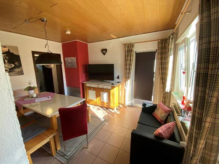 Ferienwohnung für 3 Personen, mit Terrasse und Garten sowie Pool in Wörth am Rhein - 4