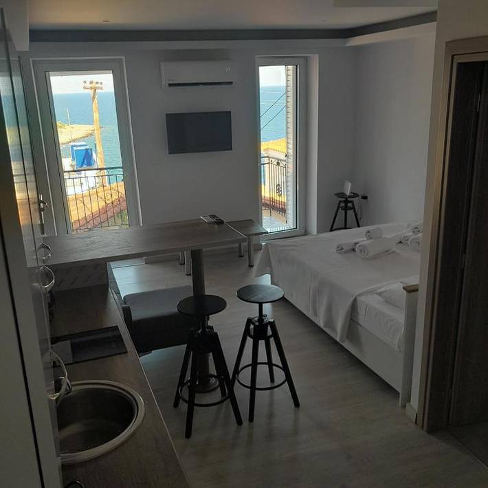 Gîte pour 2 personnes, avec balcon et vue dans Gytheion - 2