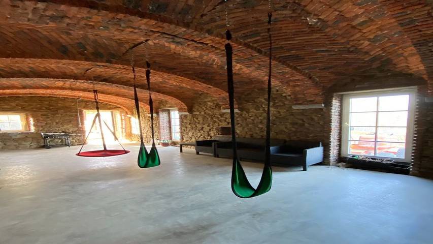 Gîte pour 15 personnes, avec piscine et jardin à Beauraing - 4