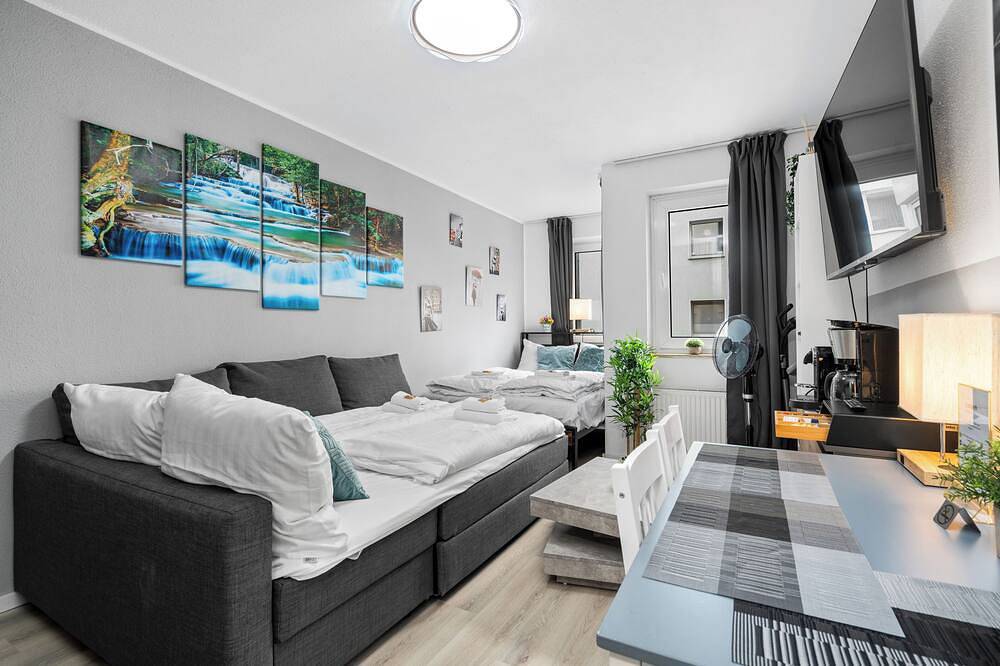 Apartamento entero, Smal but cosy apartment for 4 People /Families / Exhibition /Messe in Homberg/Ruhrort/Baerl, Duisburgo