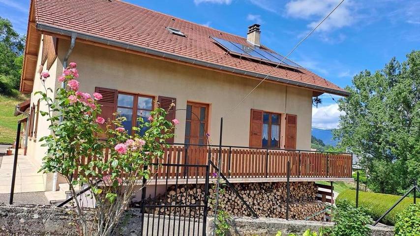 Gîte pour 4 personnes, avec jardin à Miribel-les-Échelles - 3