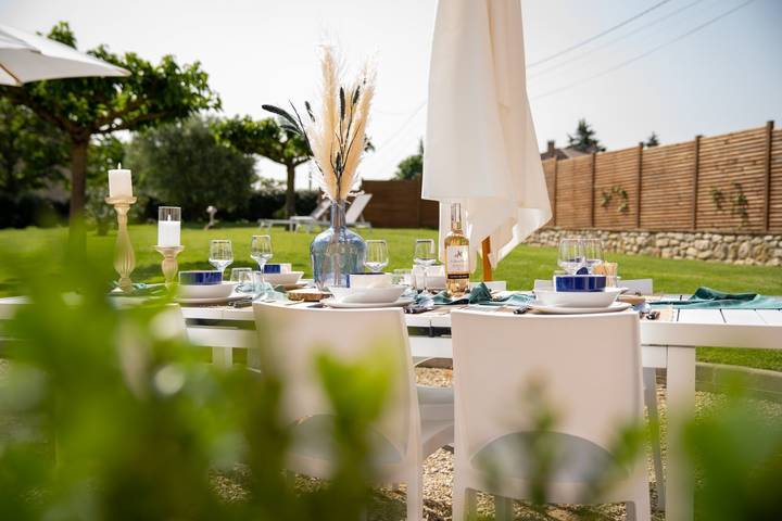 Gîte pour 15 personnes, avec terrasse ainsi que jardin et piscine, animaux acceptés dans le Tarn - 4