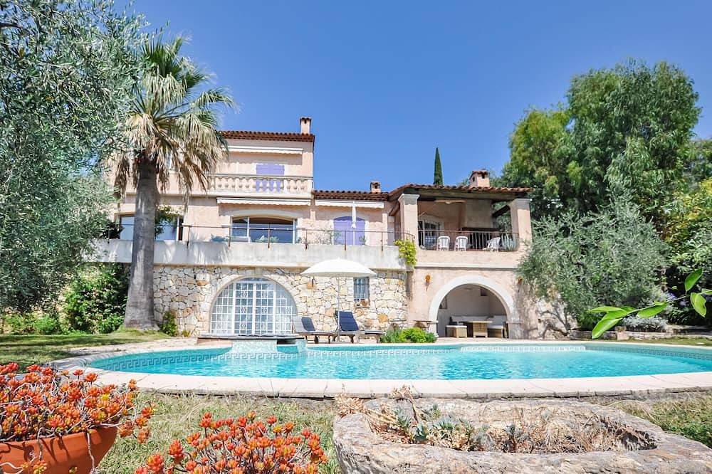 Beautiful home in Le Tignet in Le Tignet, Costa mediterránea (Francia)