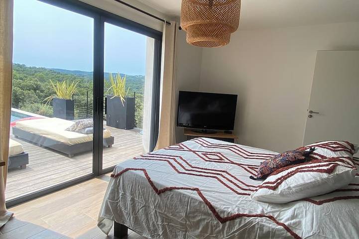 Location de vacances pour 6 personnes, avec terrasse et jardin dans La Ceze La Roque Sur Ceze - 2