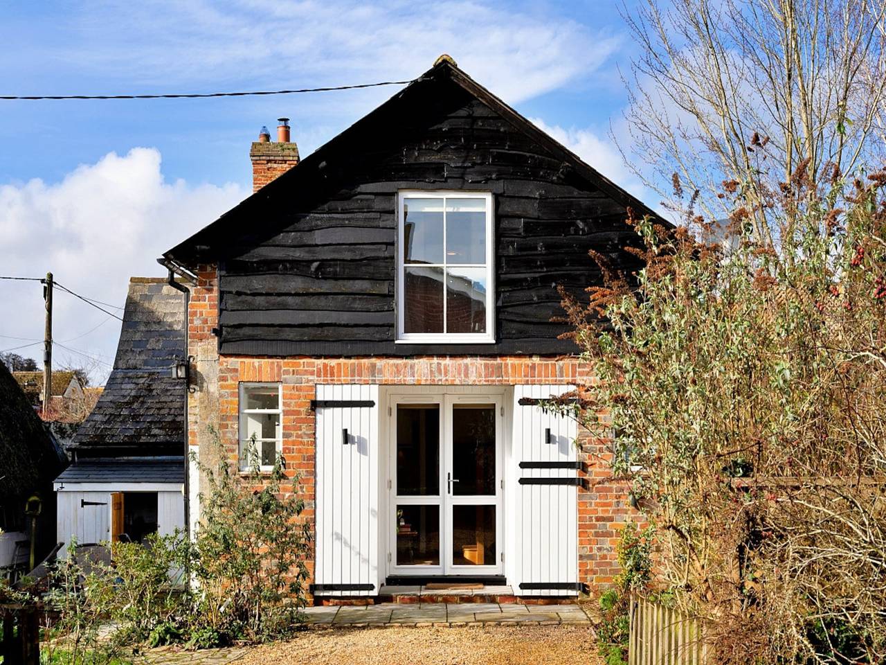 Vacation Rental for 4 Guests in North Wessex Downs, South West England