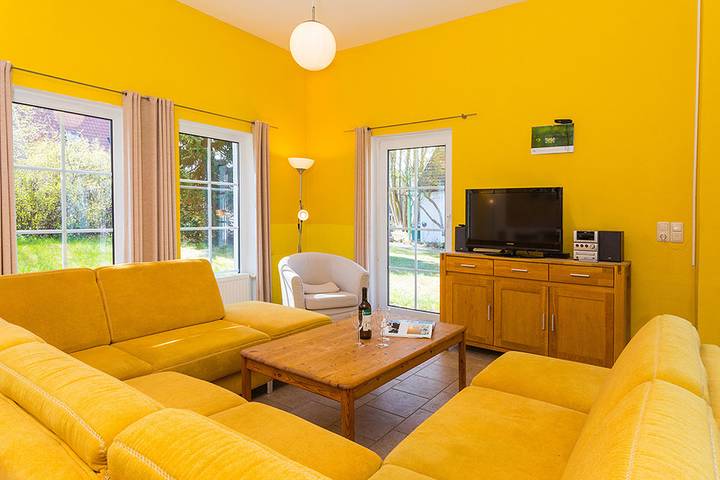 Ferienhaus für 8 Personen, mit Terrasse und Garten in Loddin - 2