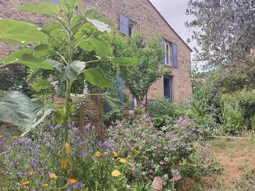 Gîte pour 5 personnes, avec jardin et terrasse à Saint-Privat