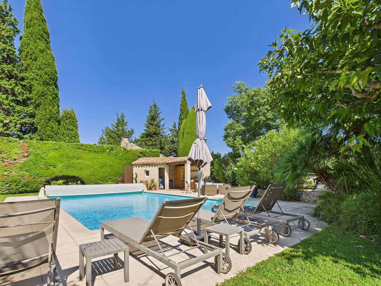 Encantador mas con piscina privada y aire acondicionado en Paradou in Paradou, Region de Arles