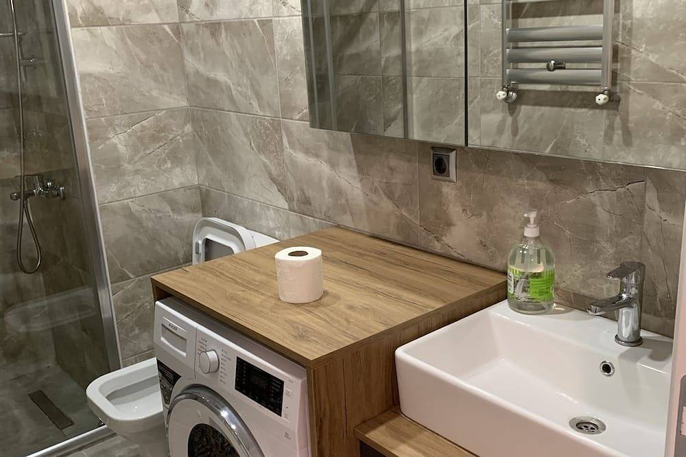 Entire apartment, Vanessa room in Esenyurt, Marmara region