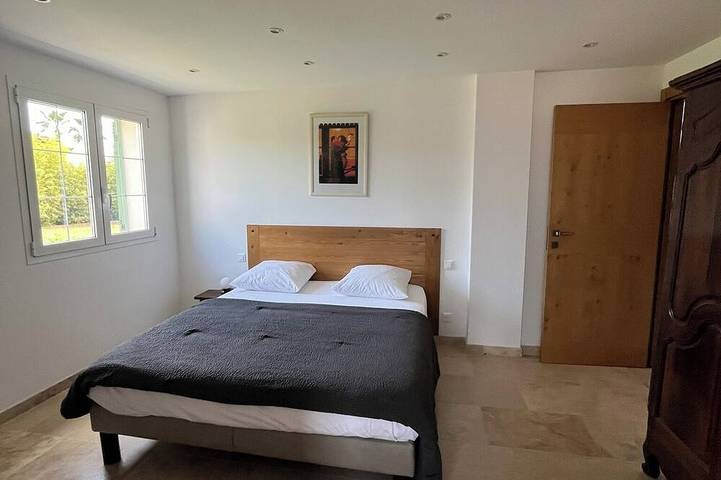Location de vacances pour 6 personnes, avec terrasse et jardin dans Marineland (Juan-les-Pins) - 4