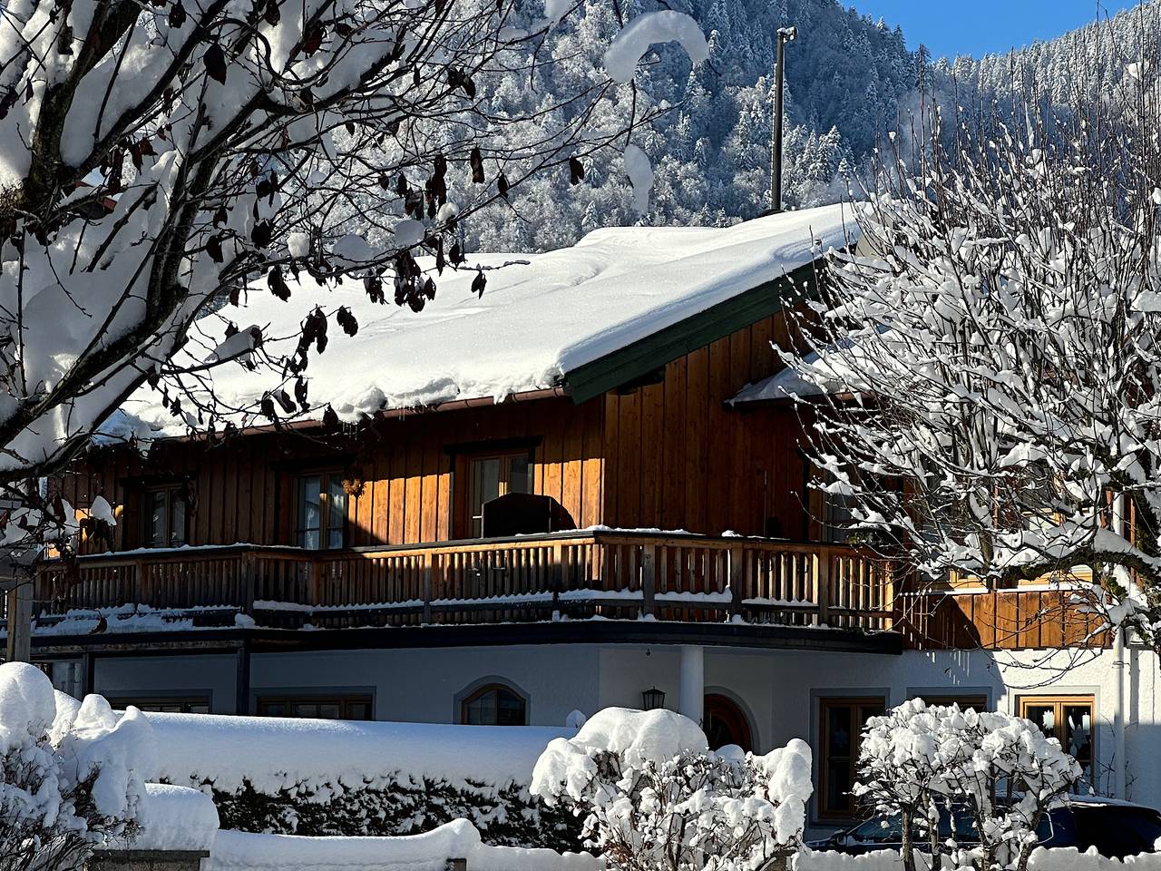 Ganze Ferienwohnung, Ferienwohnung Eisenberger inkl. Chiemgaukarte - Ferienwohnung Eisenberger 45qm, Balk., Küche, 1 Schlaf- u. 1 Wohnz., max. 2 P. in Ruhpolding, Bayerische Alpen