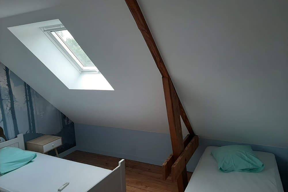 Appartement entier, Logement Avec Grande Terrasse in Ploemel, Côte des Mégalithes
