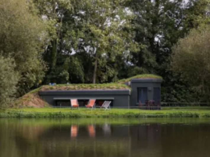 Gîte pour 5 personnes, avec vue sur le lac et terrasse, animaux acceptés dans la Somme