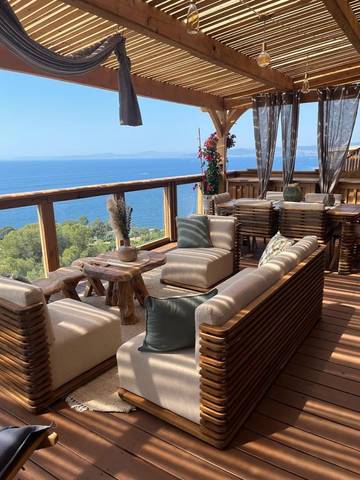 Camping pour 4 personnes, avec balcon ainsi que vue et piscine à Saint-Raphaël